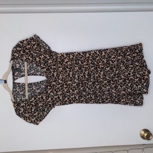 F21 floral fit & flare open key hole back 90s mini skater dress size small